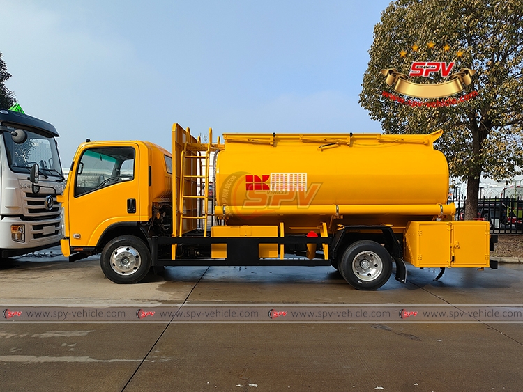 SPV - Vehicle - 8,000 Litres Fuel Bowser Truck - Left Side View SPV - Vehicle - 8,000 Litres Fuel Bowser Truck - Left Side View
